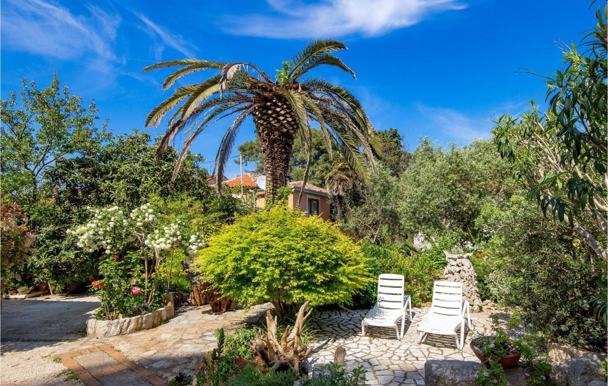 Awesome Home In Veli Losinj Exterior photo