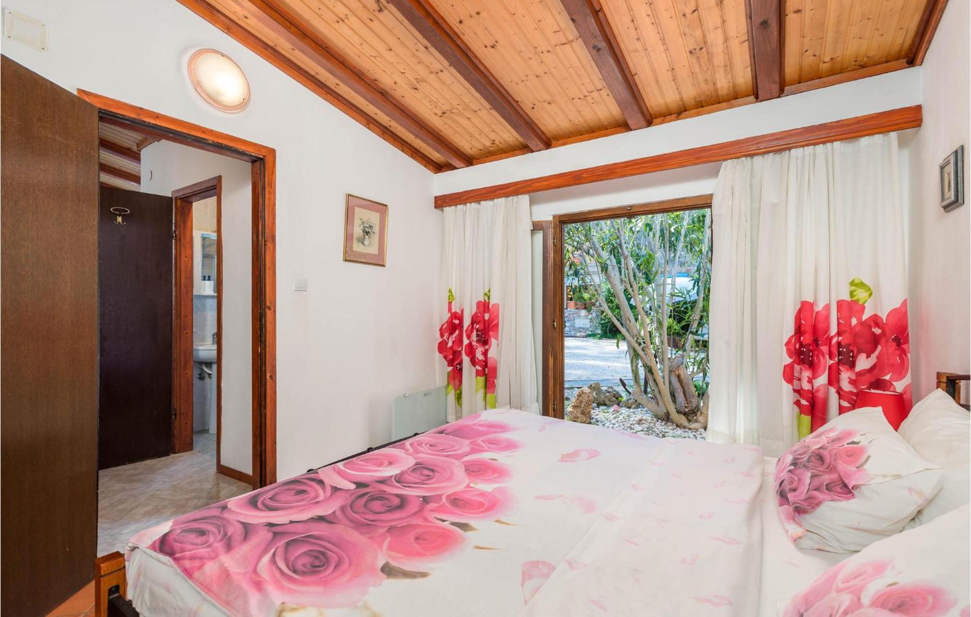 Awesome Home In Veli Losinj Exterior photo